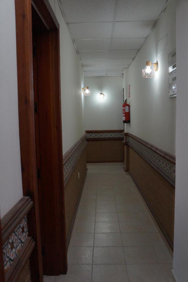 Hostal La Conilena Conil De La Frontera Exteriör bild