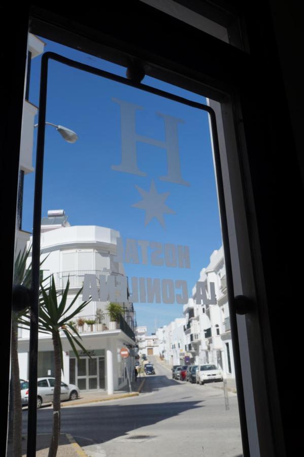 Hostal La Conilena Conil De La Frontera Exteriör bild
